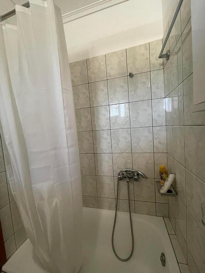 Flo'S Apartments Missolonghi Ngoại thất bức ảnh
